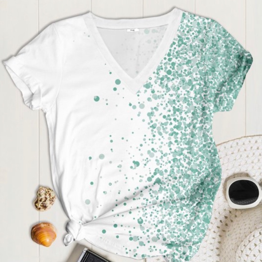 Green & White Side Speckle V-Neck Tee
Pixie Lady
